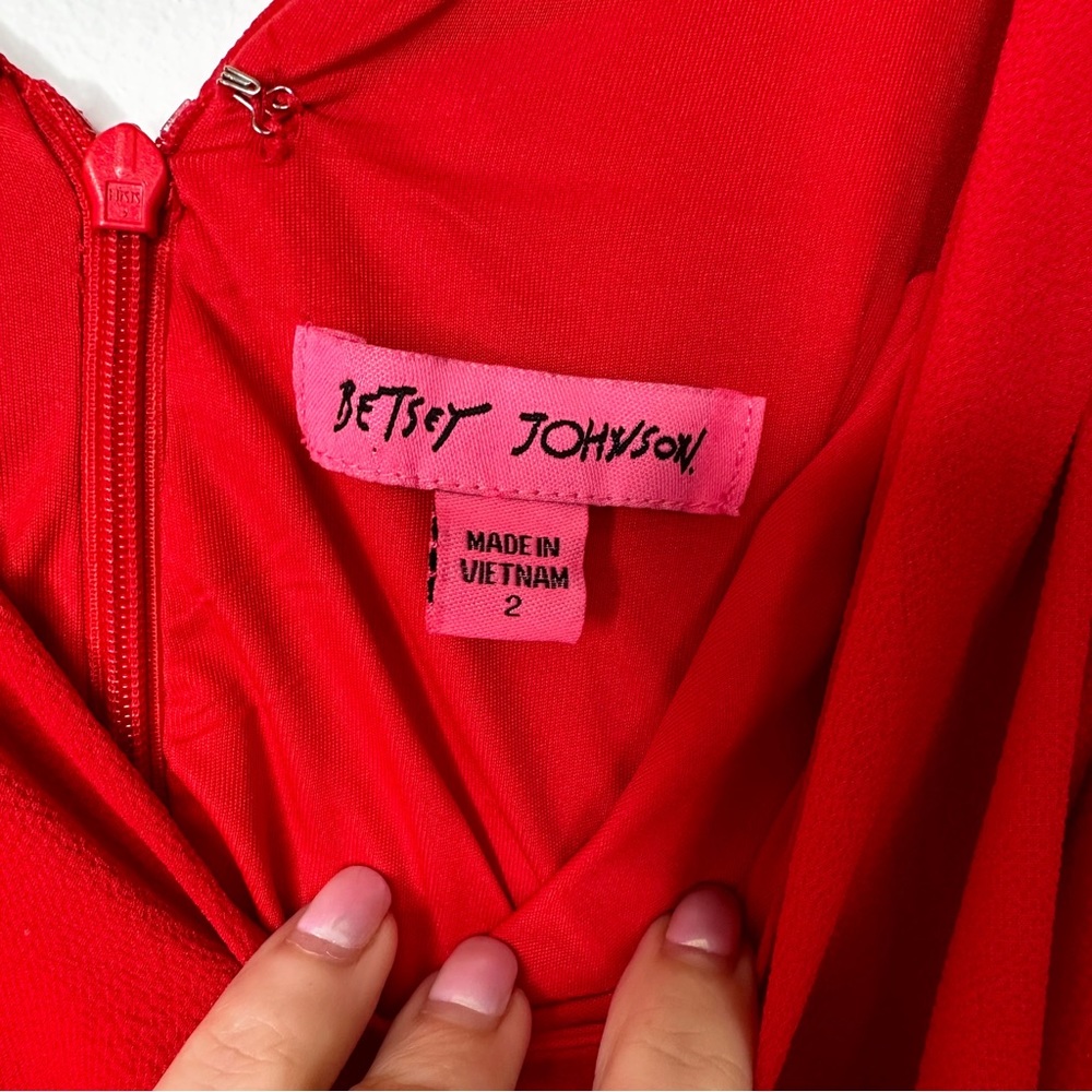 Betsy Johnson Pebble Crepe Midi Dress with Shoulder Ties in
Red Size 2 - Picture 10 of 13